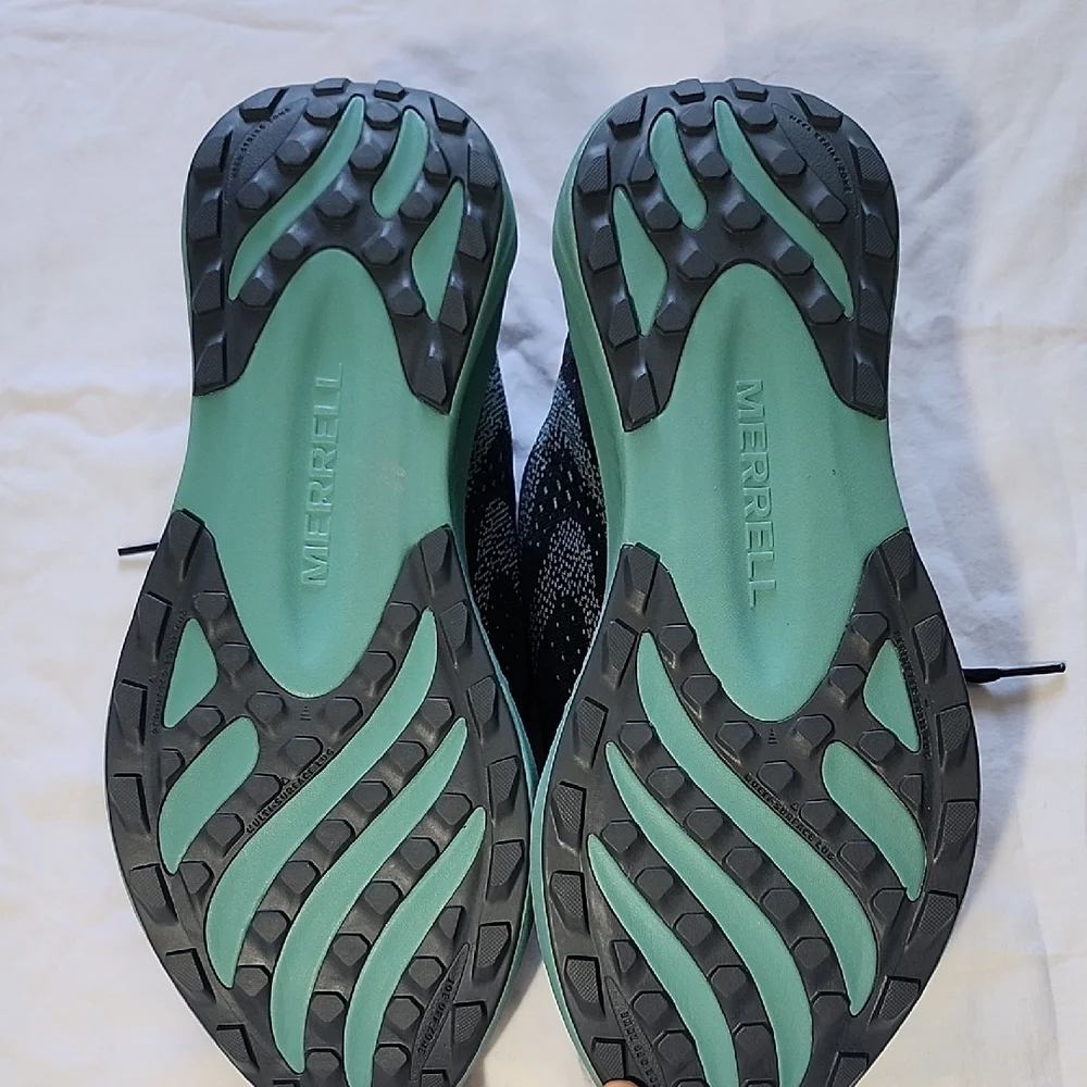 Merrell Black and Teal Running Shoes - Picture 8 of 8